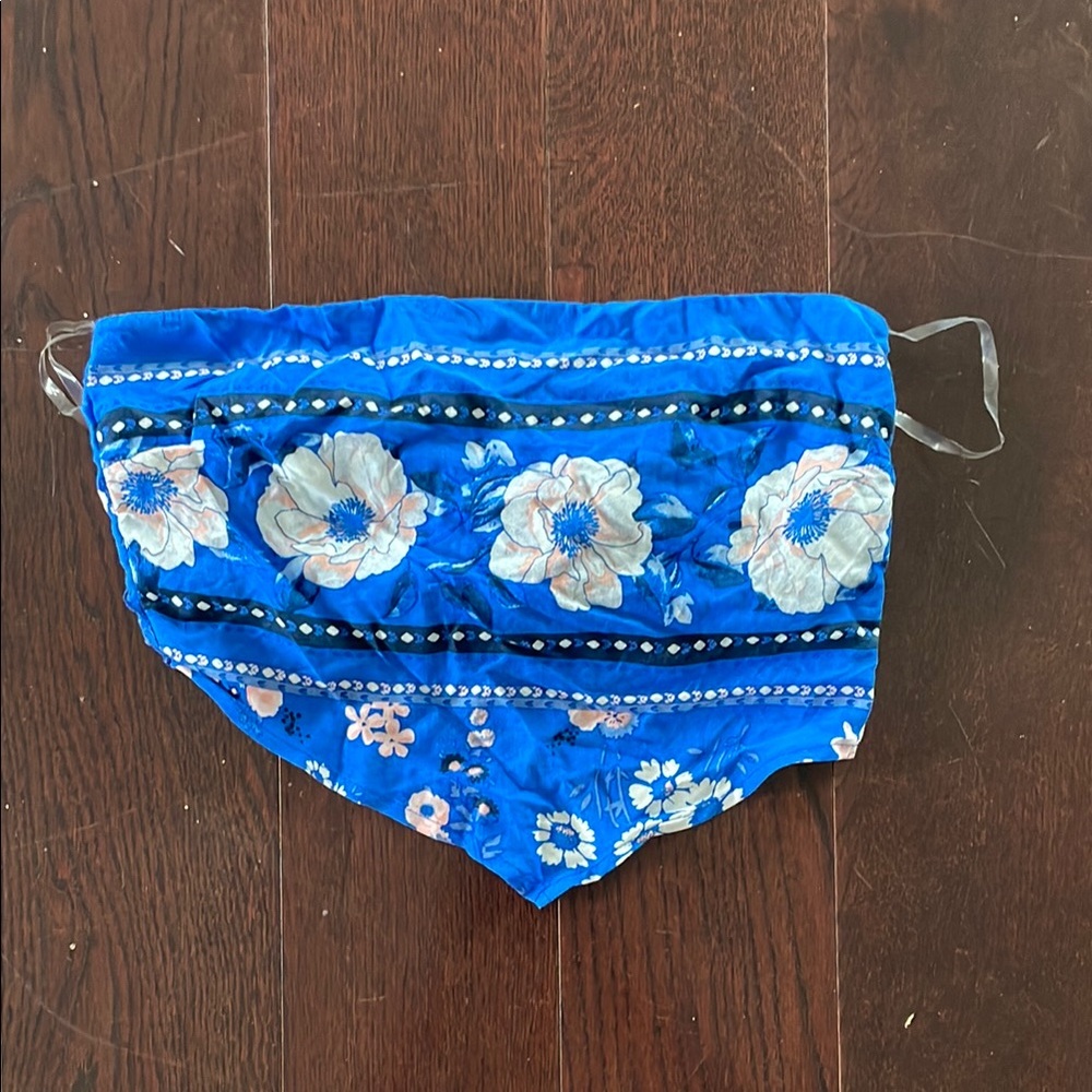 Floral Blue Bandana Style Crop Top